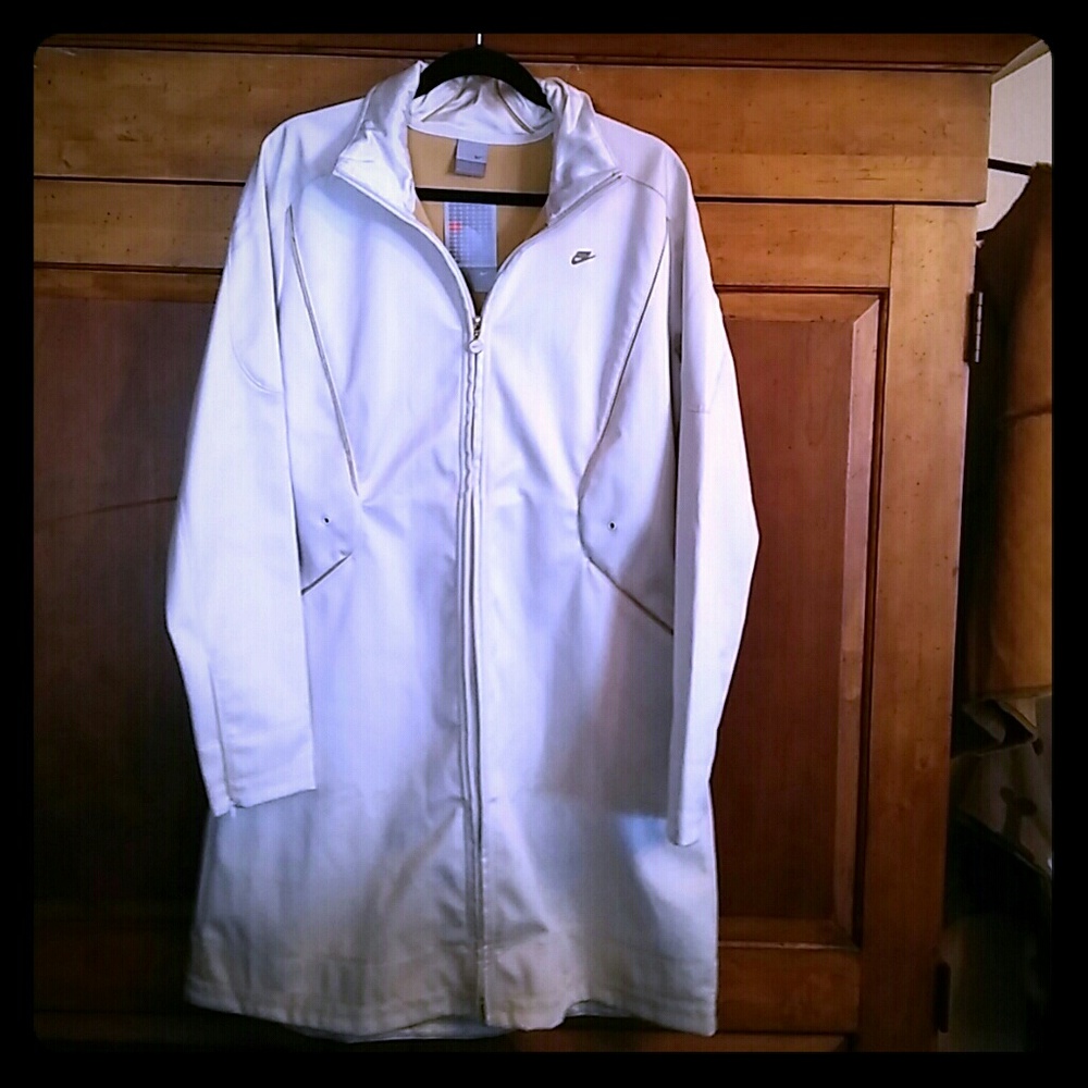 Women's Nike Raincoat